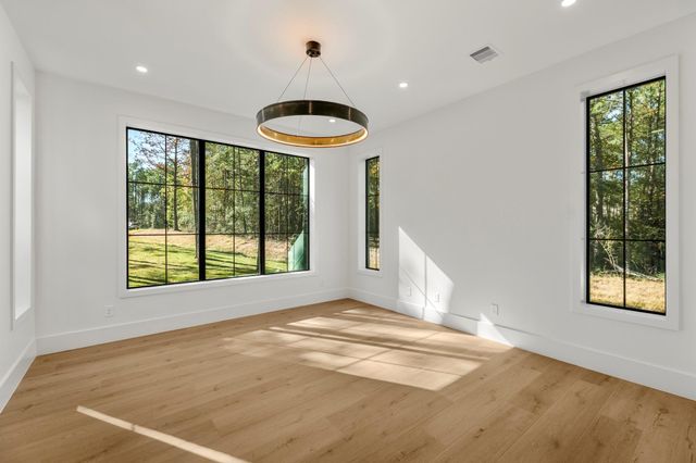 4801 Hawk Canyon Court, Montgomery, TX 77316