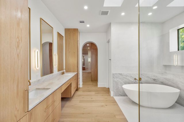 4801 Hawk Canyon Court, Montgomery, TX 77316