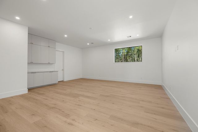 4801 Hawk Canyon Court, Montgomery, TX 77316