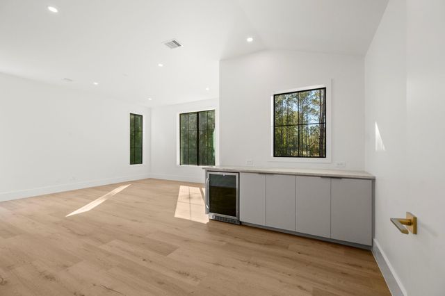 4801 Hawk Canyon Court, Montgomery, TX 77316