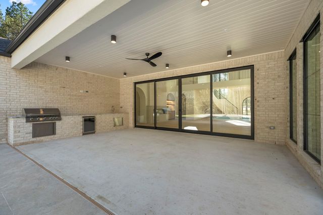 4801 Hawk Canyon Court, Montgomery, TX 77316