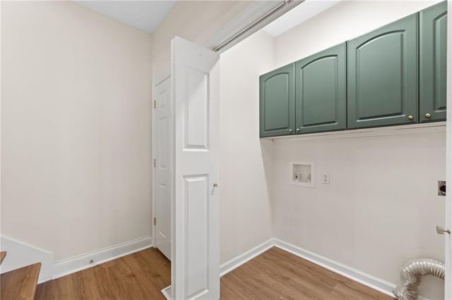 534 Emerald Lake Lane, Sugar Hill, GA 30518