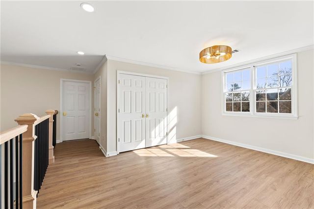 534 Emerald Lake Lane, Sugar Hill, GA 30518