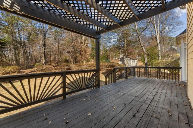 534 Emerald Lake Lane, Sugar Hill, GA 30518