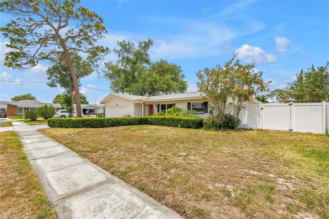 1550 IDLE DRIVE, Largo, FL 33756