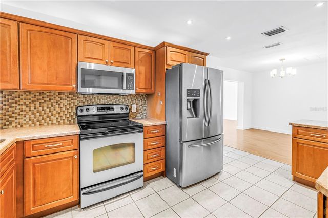1550 IDLE DRIVE, Largo, FL 33756