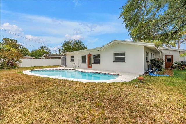 1550 IDLE DRIVE, Largo, FL 33756