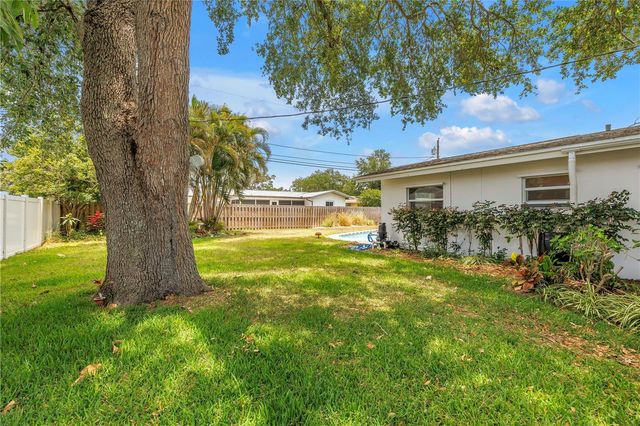 1550 IDLE DRIVE, Largo, FL 33756
