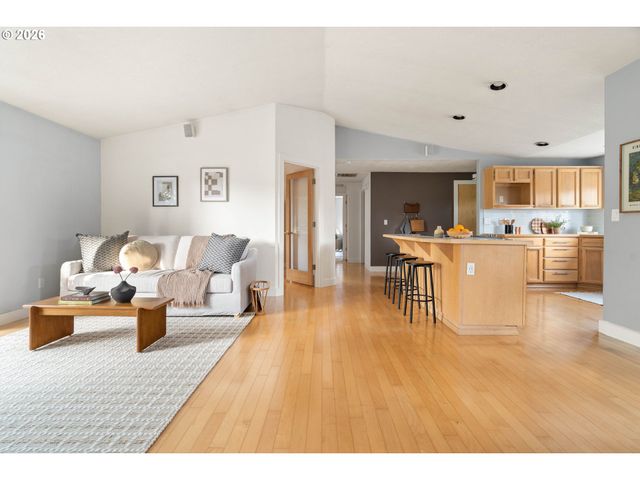 12354 Sw WINTER LAKE Dr, Tigard, OR 97223