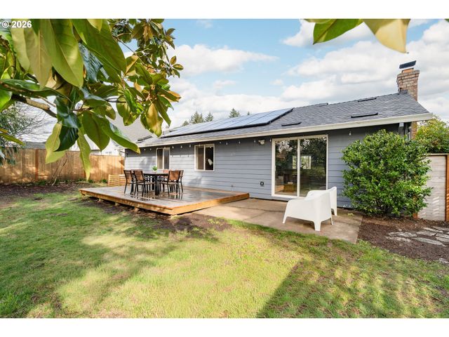 12354 Sw WINTER LAKE Dr, Tigard, OR 97223