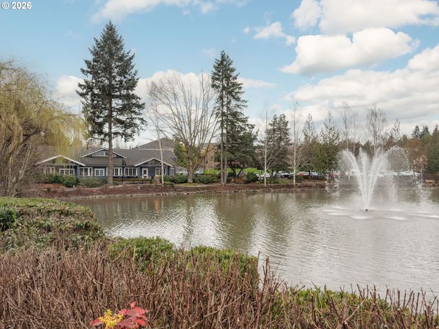 12354 Sw WINTER LAKE Dr, Tigard, OR 97223