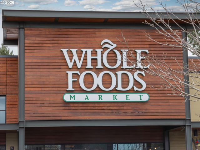 12354 Sw WINTER LAKE Dr, Tigard, OR 97223