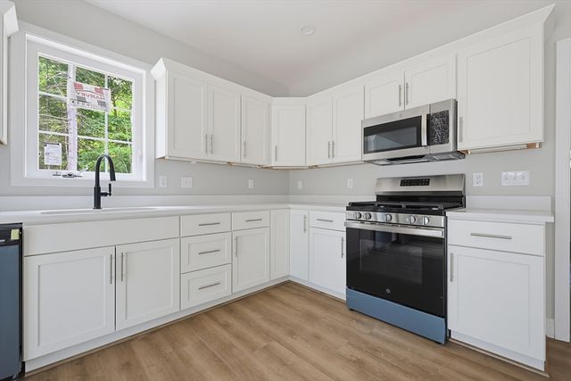 62 Noonan St 62, Mansfield, MA 02048