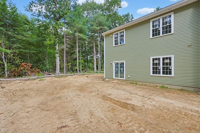62 Noonan St 62, Mansfield, MA 02048