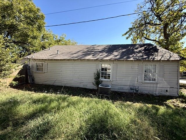 402 W 4th Street 1, Kaufman, TX 75142