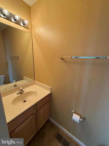 7028 WYTHEVILLE CIR, Fredericksburg, VA 22407
