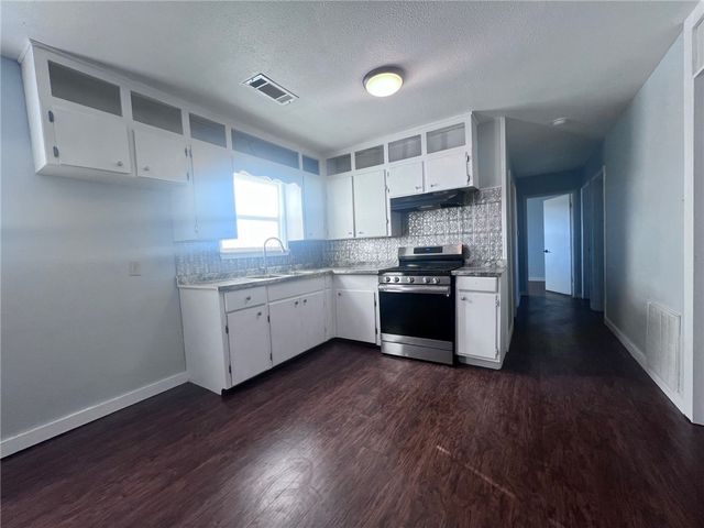 504 Spruce Street, Van Buren, AR 72956