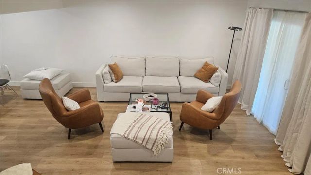 18333 Hatteras St 68, Tarzana, CA 91356