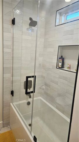 18333 Hatteras St 68, Tarzana, CA 91356