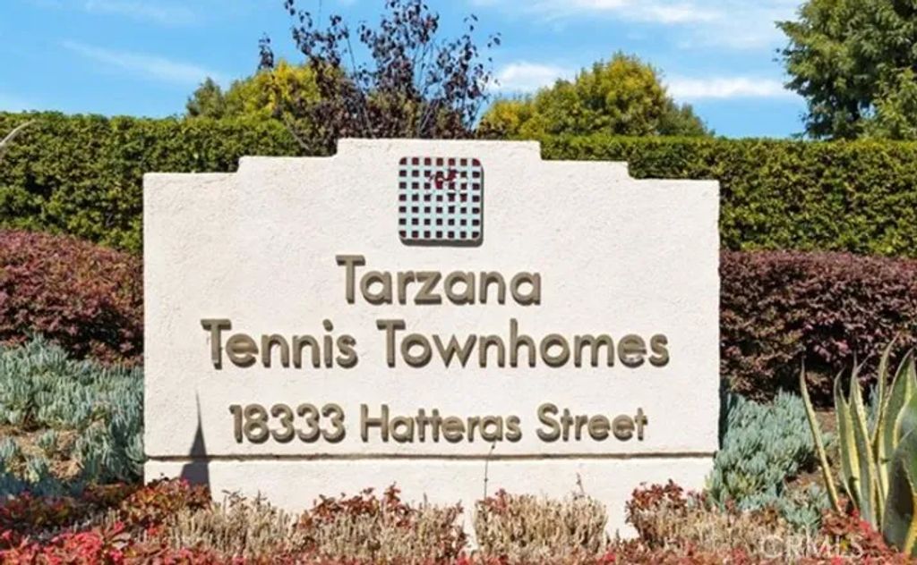 18333 Hatteras St 68, Tarzana, CA 91356