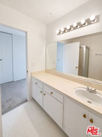 10206 Oklahoma Avenue G, Chatsworth (los Angeles), CA 91311