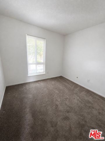10206 Oklahoma Avenue G, Chatsworth (los Angeles), CA 91311