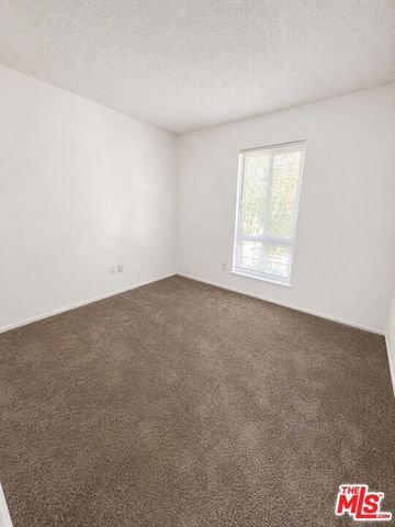 10206 Oklahoma Avenue G, Chatsworth (los Angeles), CA 91311