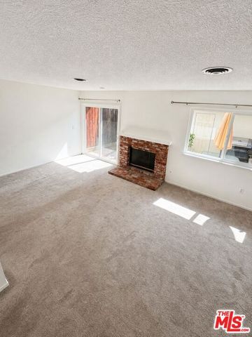 10206 Oklahoma Avenue G, Chatsworth (los Angeles), CA 91311