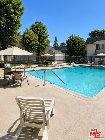 10206 Oklahoma Avenue G, Chatsworth (los Angeles), CA 91311