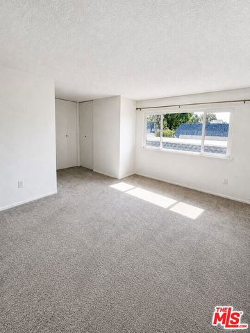 10206 Oklahoma Avenue G, Chatsworth (los Angeles), CA 91311