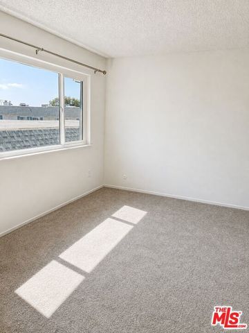10206 Oklahoma Avenue G, Chatsworth (los Angeles), CA 91311