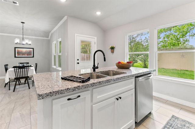 1432 Camellia Street, Sweeny, TX 77480