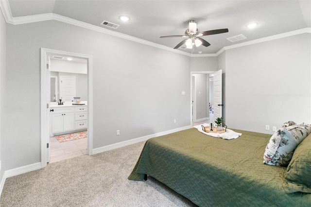 1432 Camellia Street, Sweeny, TX 77480