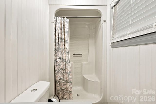 138 Circle Drive, Thomasville, NC 27360