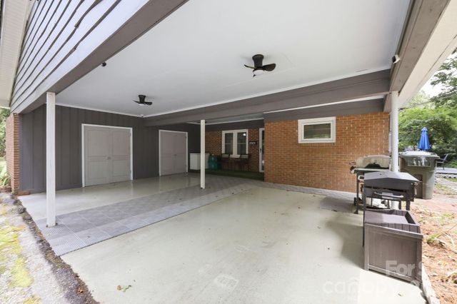 138 Circle Drive, Thomasville, NC 27360