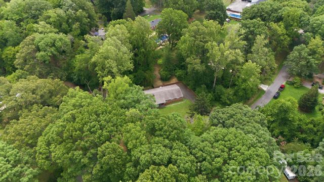 138 Circle Drive, Thomasville, NC 27360