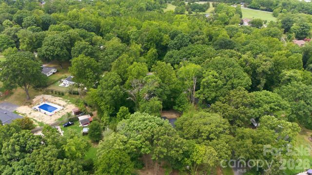 138 Circle Drive, Thomasville, NC 27360