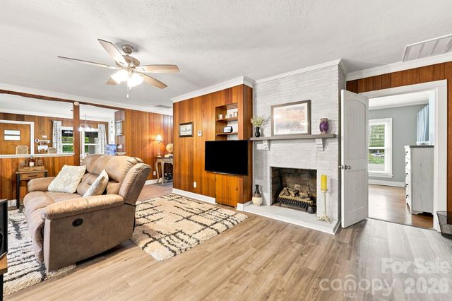 138 Circle Drive, Thomasville, NC 27360