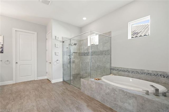 3298 Belon LN, Naples, FL 34114