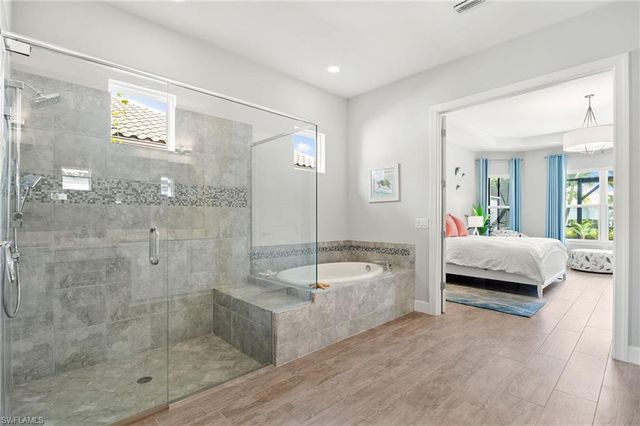 3298 Belon LN, Naples, FL 34114