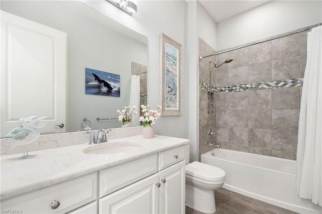 3298 Belon LN, Naples, FL 34114