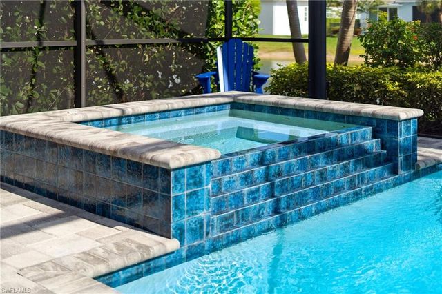 3298 Belon LN, Naples, FL 34114