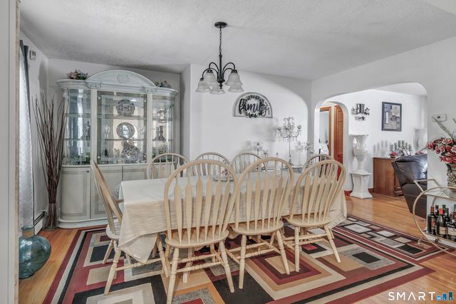 25 North Forest Circle, West Haven, CT 06516