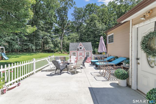 25 North Forest Circle, West Haven, CT 06516