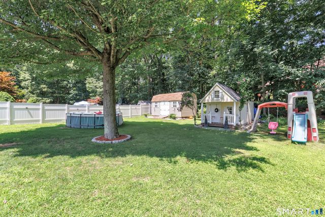 25 North Forest Circle, West Haven, CT 06516