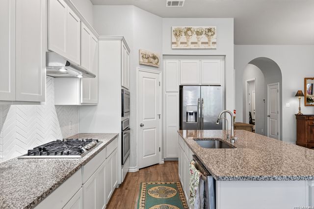 9831 Kremmen, Boerne, TX 78006