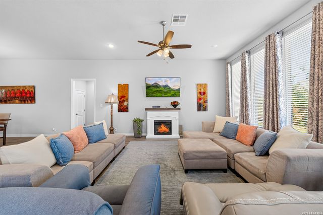 9831 Kremmen, Boerne, TX 78006