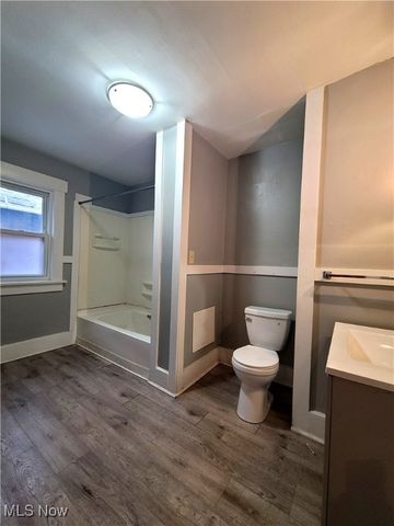 906 Harrison Avenue SW, Canton, OH 44706