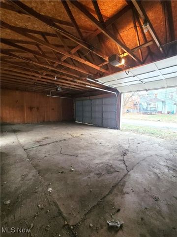 906 Harrison Avenue SW, Canton, OH 44706