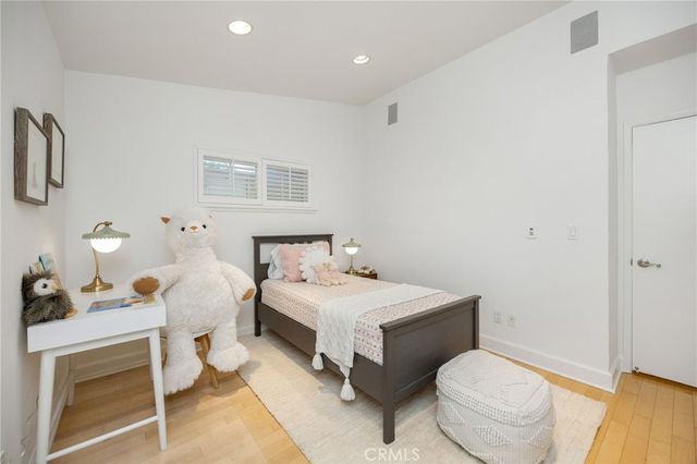 5901 Nita Avenue, Woodland Hills, CA 91367